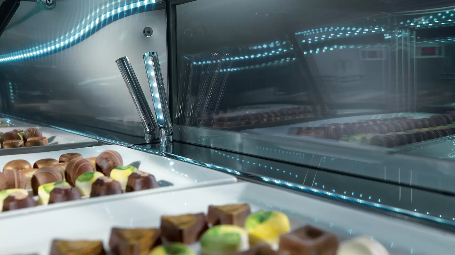 ifi-horizontal-display-cabinet-chocolat